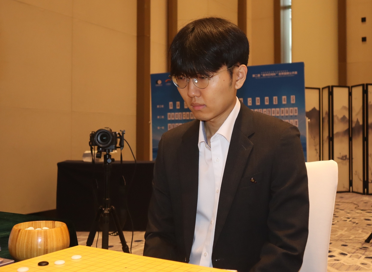 滕哈赫：本赛季第四场零封，维拉只有1次好机会，两队势均力敌