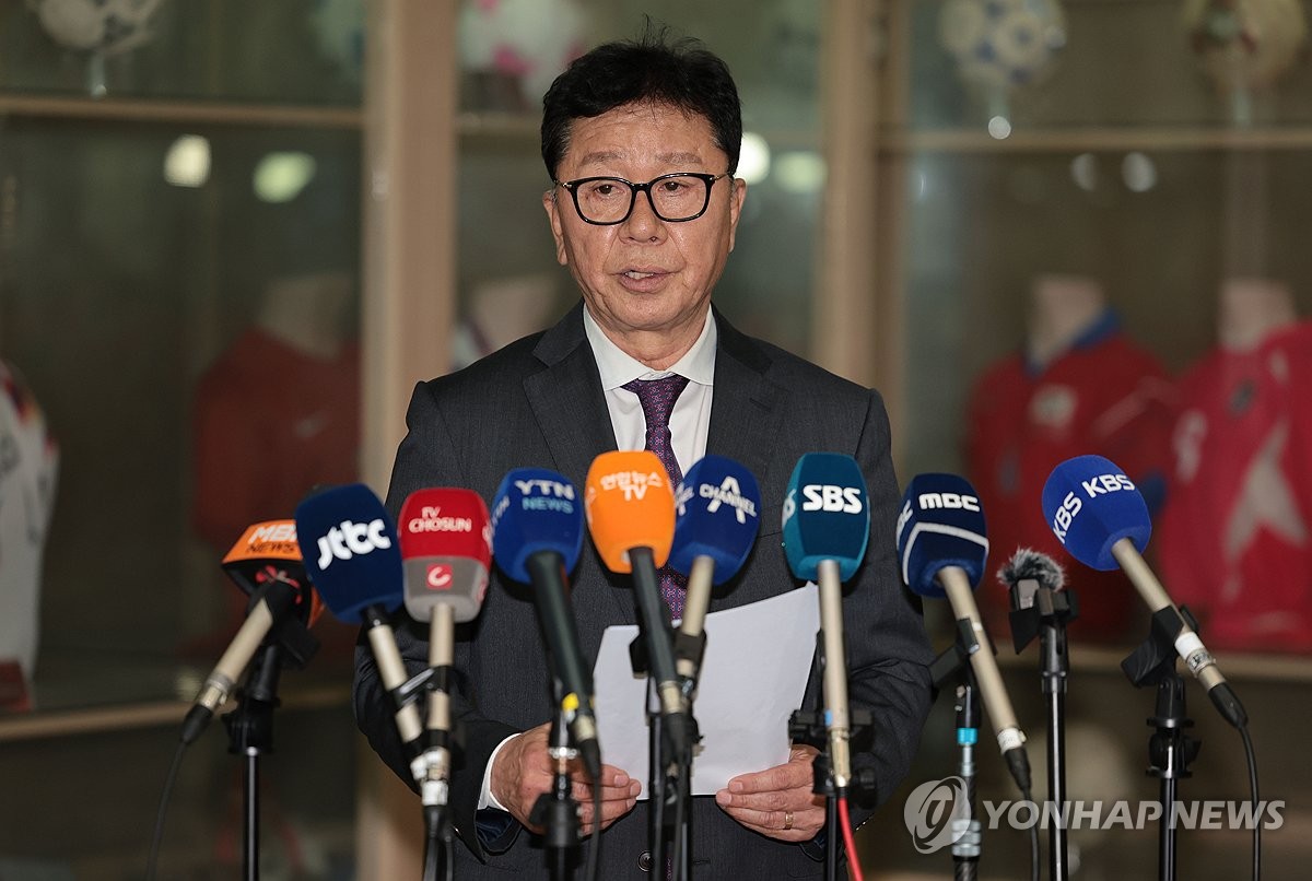 西媒：阿拉巴仍将缺席数周 卡瓦哈尔或客串中卫