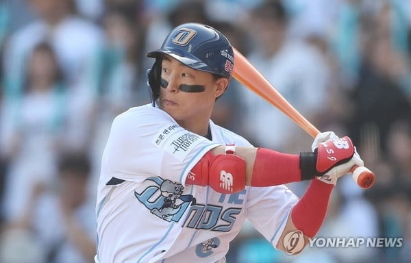 天空体育预测本轮英超：曼城0-1阿森纳，水晶宫2-1曼联